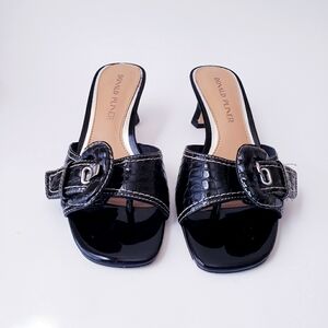 Vintage Donald Pliner Black Croc Print Sandals